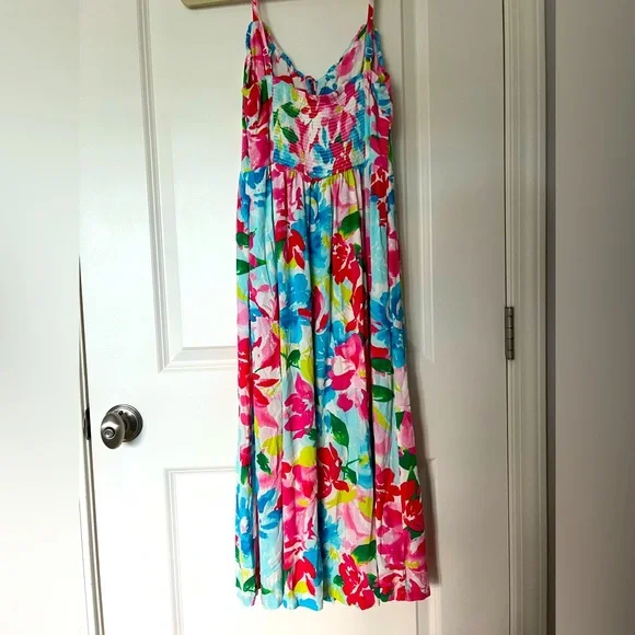 Old Navy Fit & Flare Smocked Floral Midi Dress - Picture 3 of 5